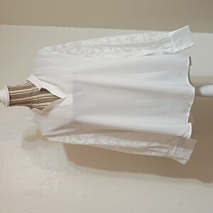 Curve Soul White V-neck Floral Sleeve Blouse Size 1x NWT